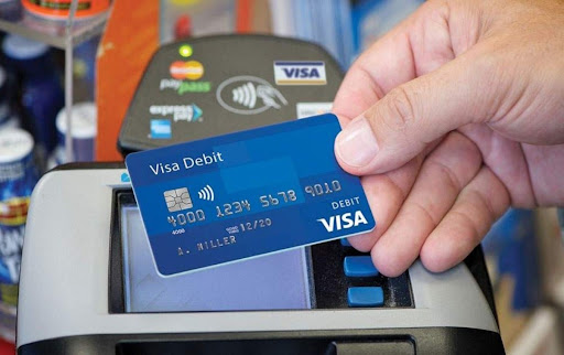 Rút tiền thẻ tín dụng qua dịch vụ tài chính