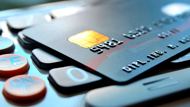 [Cập nhập] Bảng phí đáo hạn thẻ tín dụng chi tiết nhất