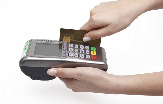 Đáo hạn thẻ tín dụng có nguy hiểm không?