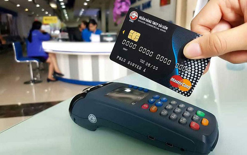 Đáo hạn thẻ tín dụng ngay tại ngân hàng phát hành thẻ