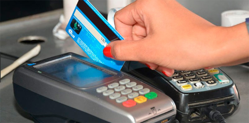 Rút tiền đáo hạn thẻ tín dụng 