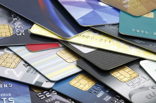 Tại sao nên đáo hạn thẻ tín dụng đúng hạn?