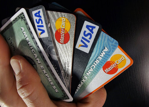 Tìm hiểu dịch vụ đáo hạn thẻ tín dụng Quận 6
