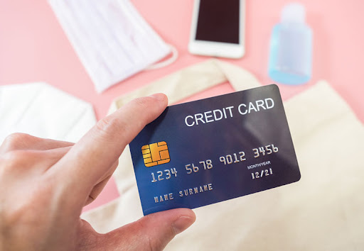 Thẻ tín dụng thanh toán chi tiêu trực tuyến