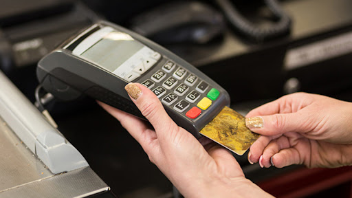 Dịch vụ rút tiền thẻ tín dụng Hà Nội ở đâu uy tín?