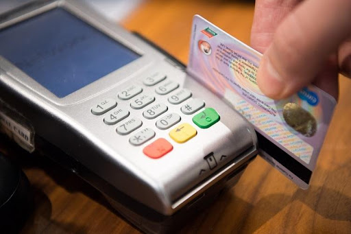 Quy trình rút tiền thẻ tín dụng tại Nguyễn Trọng Tuyển